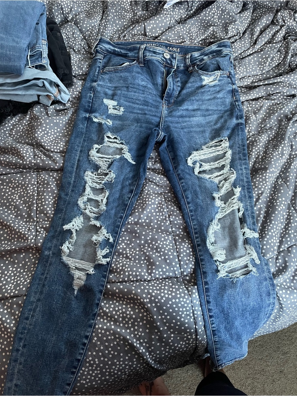 American Eagle Outfitters Women's Distressed Blue Skinny Jeans